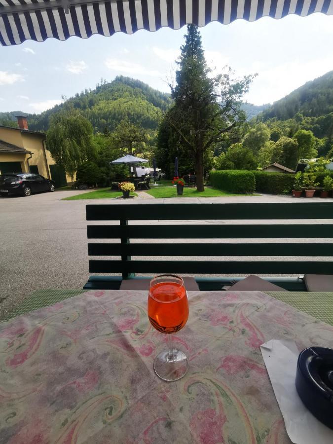 Gasthof Zur Sonne Uebelbach Bagian luar foto